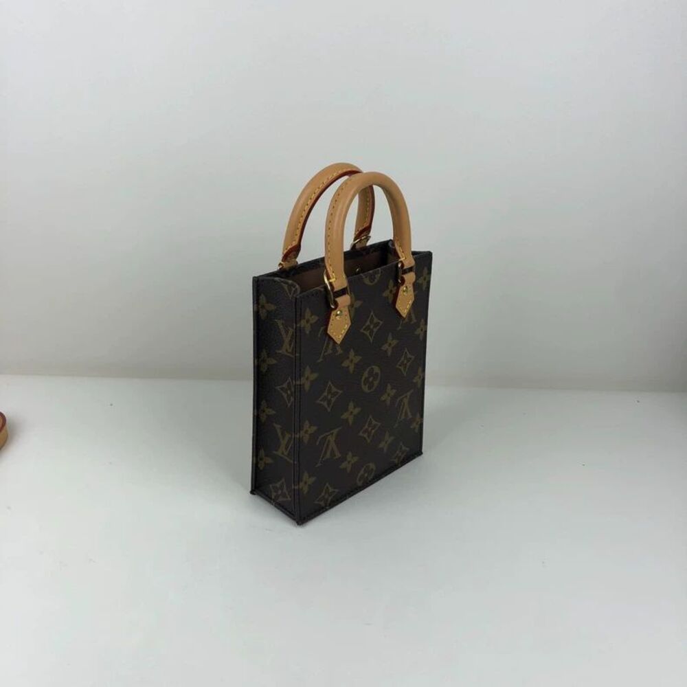 Louis Vuitton Women Pre-Owned Bag Very Good Condition - Picture 5 of 9